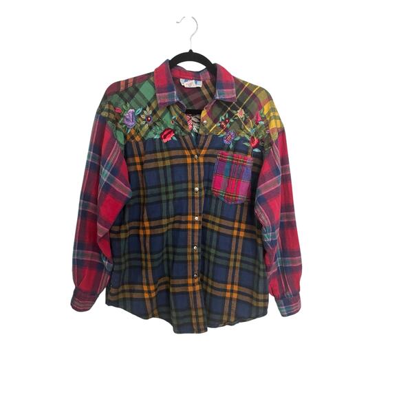 Vintage QPS Shirt Womens Large Flannel Long Sleeve Button Up Plaid Embroidered - Picture 1 of 4